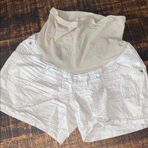 Maternity shorts